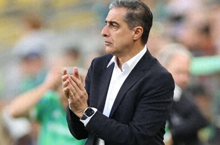 半岛体育app下载-穆古鲁扎爆冷击败RNG，回归赛场引爆全场！-半岛体育app下载